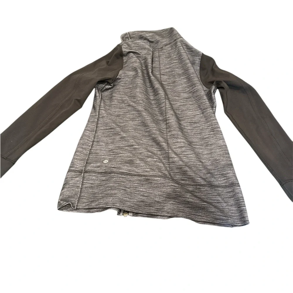 Lululemon Athletica DAILY YOGA JACKET 10 BLACK SLUB DENIM EUC host pick - Picture 9 of 15